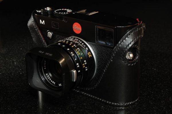 Leica M240 and M246 Camera case in black leather