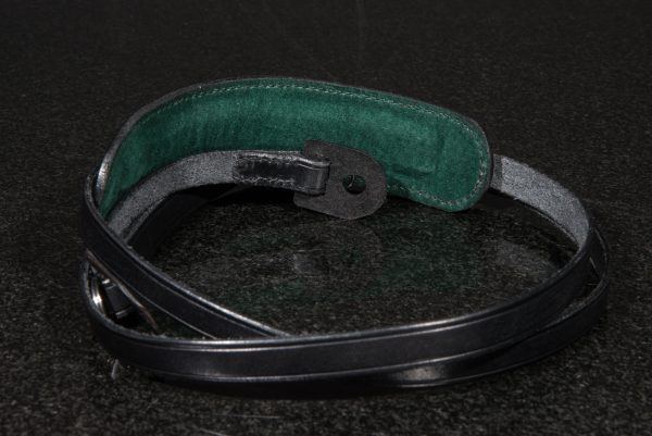 Classic cases black camera neck strap with green lining