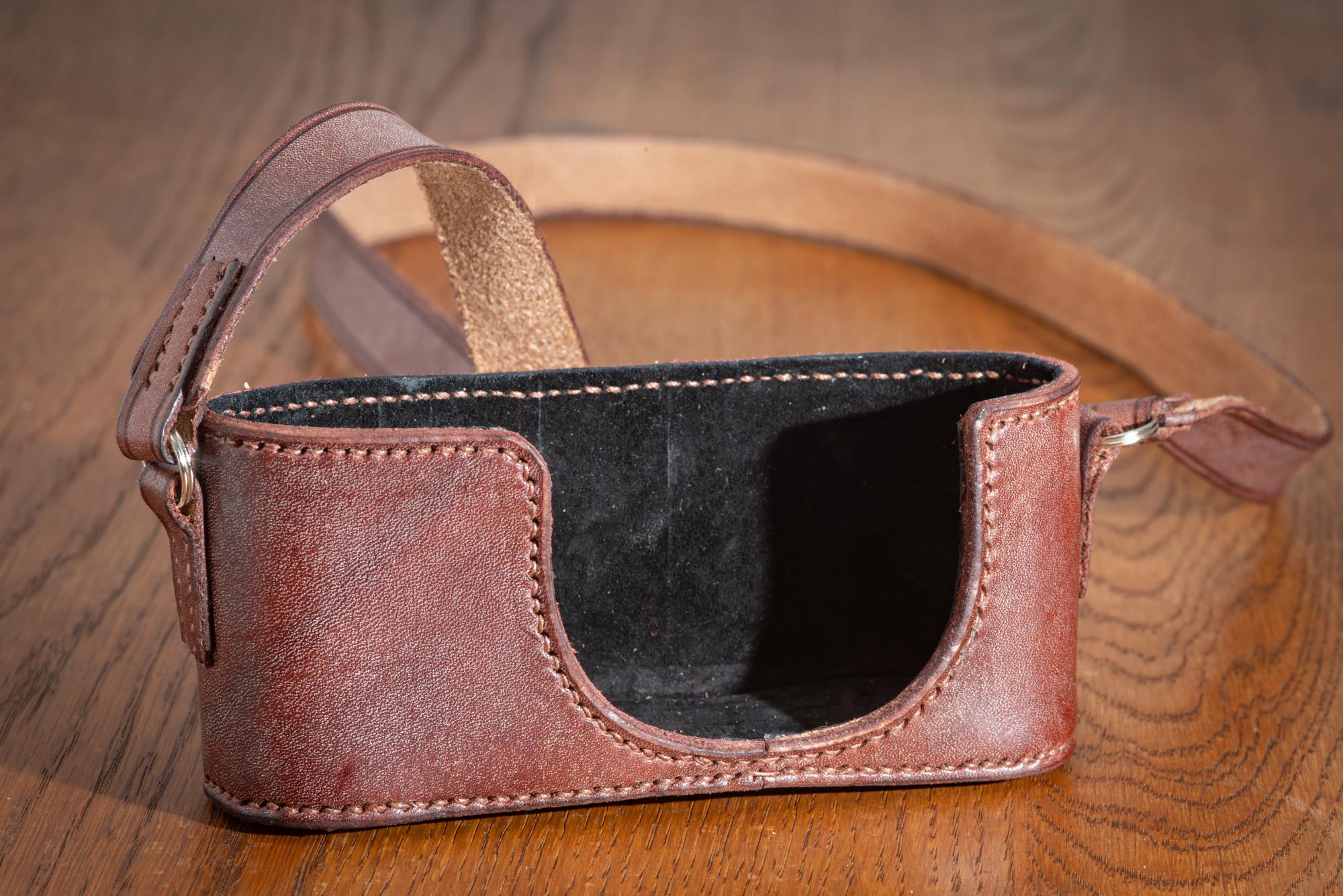 Brown leather leica standard camera case
